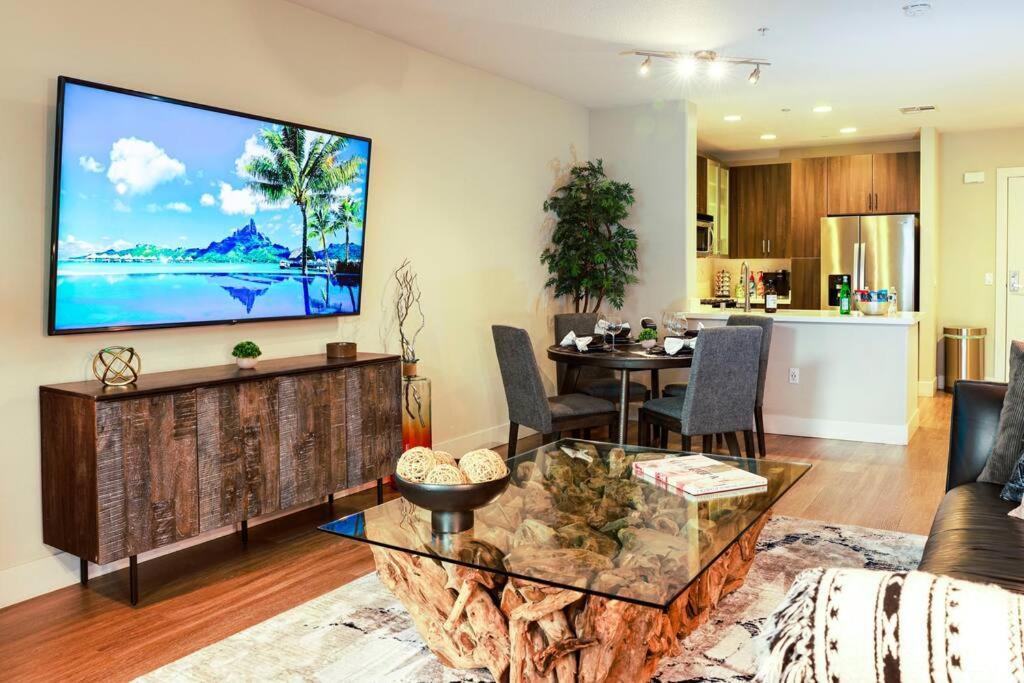 1 Bedroom Xl Condo With King Bed, Garden View, Parking Included — Photos 3